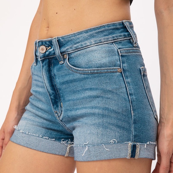 **NEW** HAZEL HIGH RISE SHORTS - Picture 2 of 5